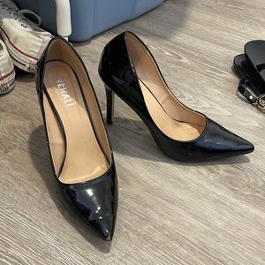 Verali black shiny leather heel